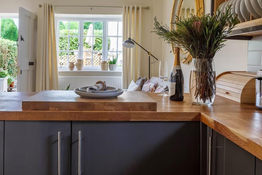 Stylish Painswick Getaway Villa Ngoại thất bức ảnh